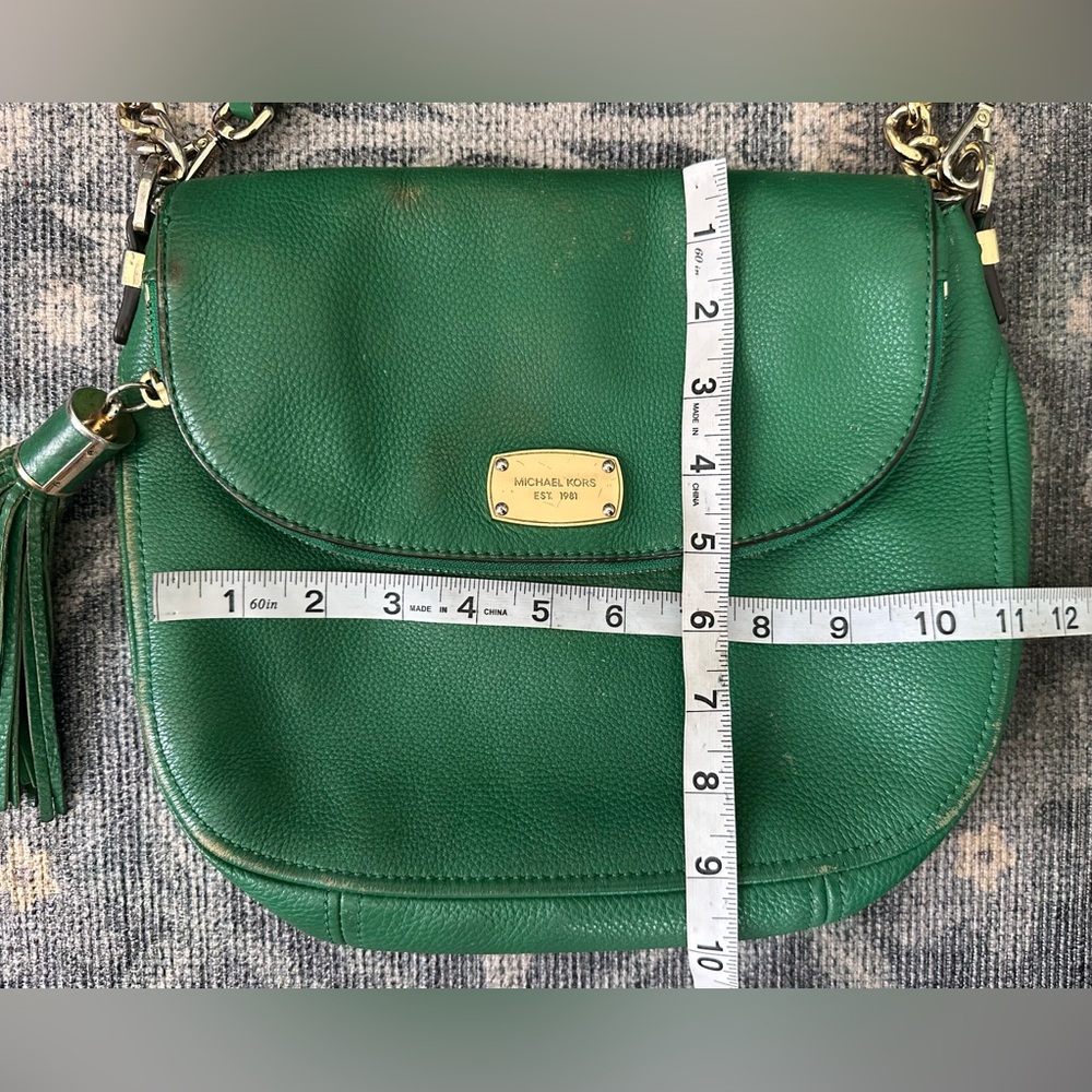 Michael Kors Bedford Tassel green pebbled leather crossbody bag - Picture 2 of 9